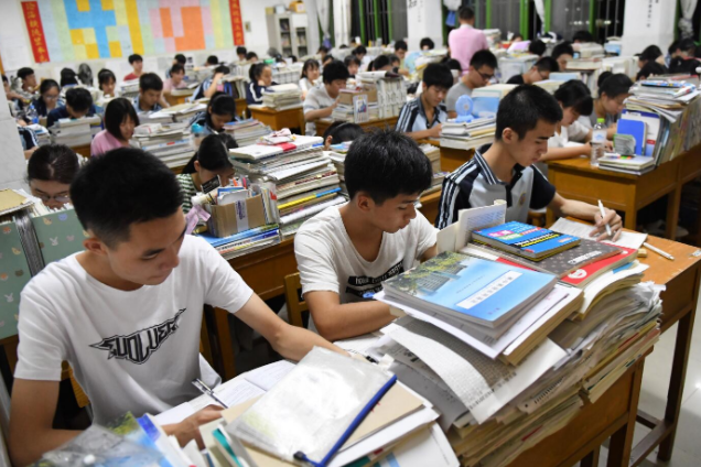 变成精准滴灌让学生有了更科学的学习方式和更高的学习效率 变成精准滴灌让学生有了更科学的学习方式和更高的学习效率