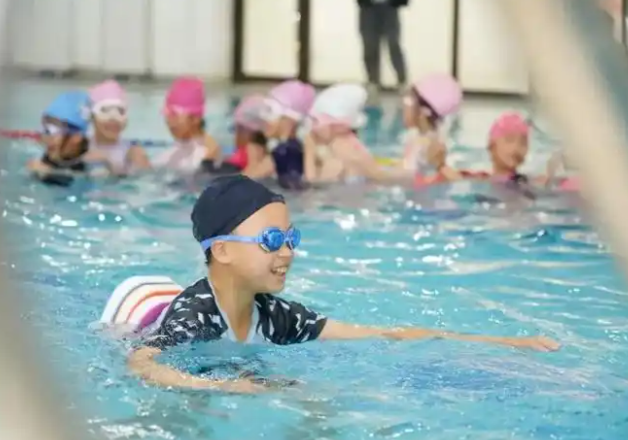 致力于提高教师素质与教学才能为区域教育注入新的生机 致力于提高教师素质与教学才能为区域教育注入新的生机